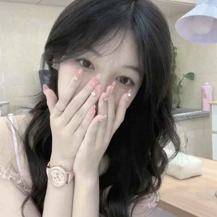 吞噬太阳的女子